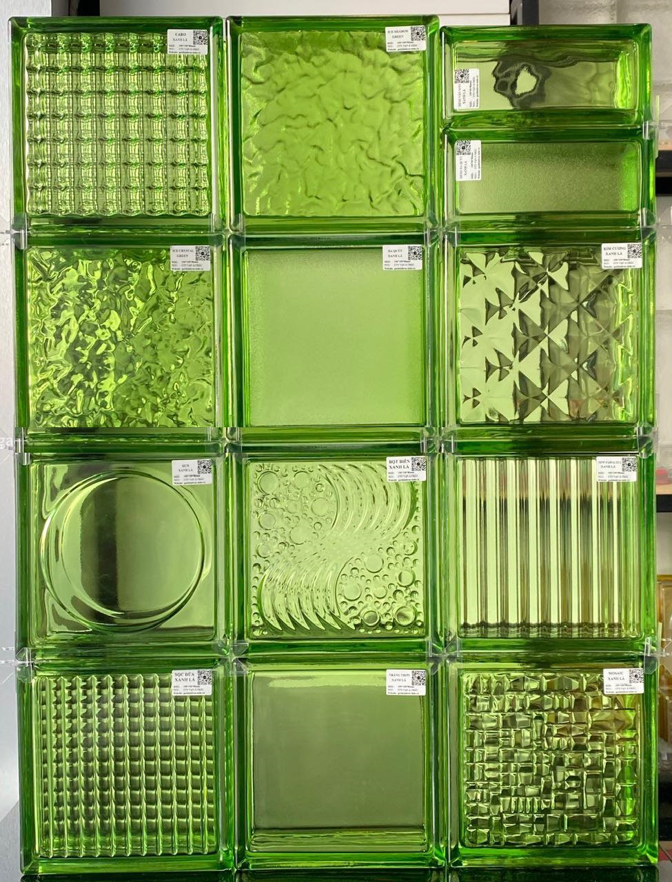Các mẫu gạch kính rỗng màu xanh lá Các mẫu gạch kính rỗng màu xanh lá