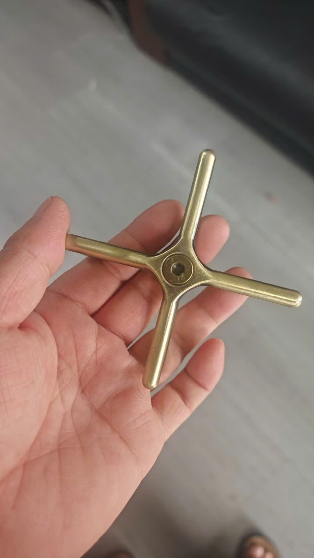 Các loại Phụ kiện gạch kính treo (hàng đặt) Các loại Phụ kiện gạch kính treo (hàng đặt)